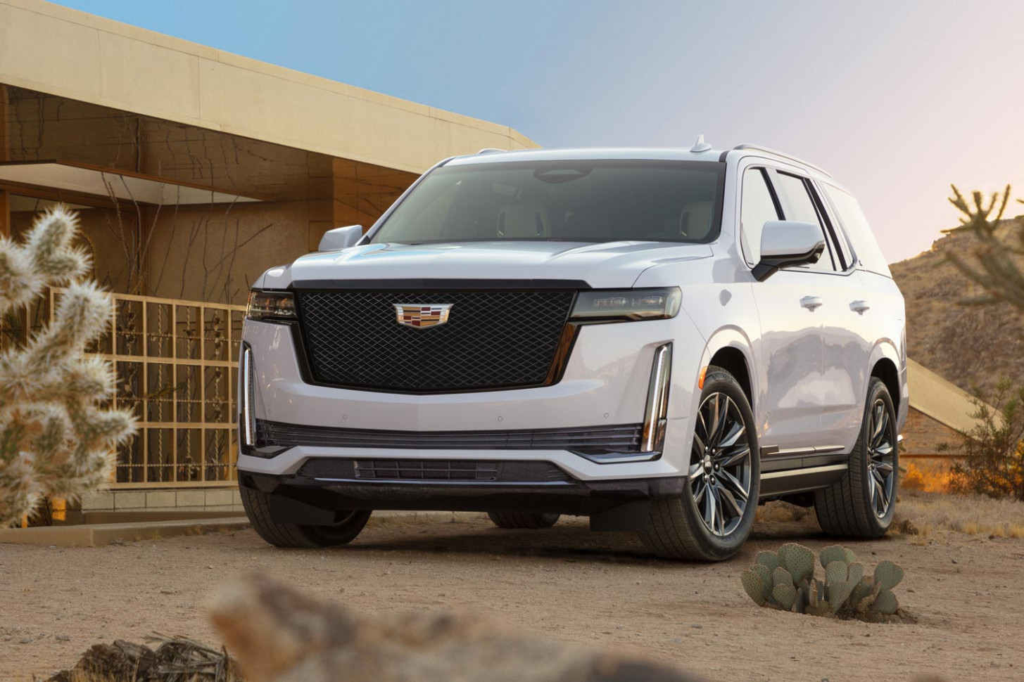 10 Cadillac Escalade vs