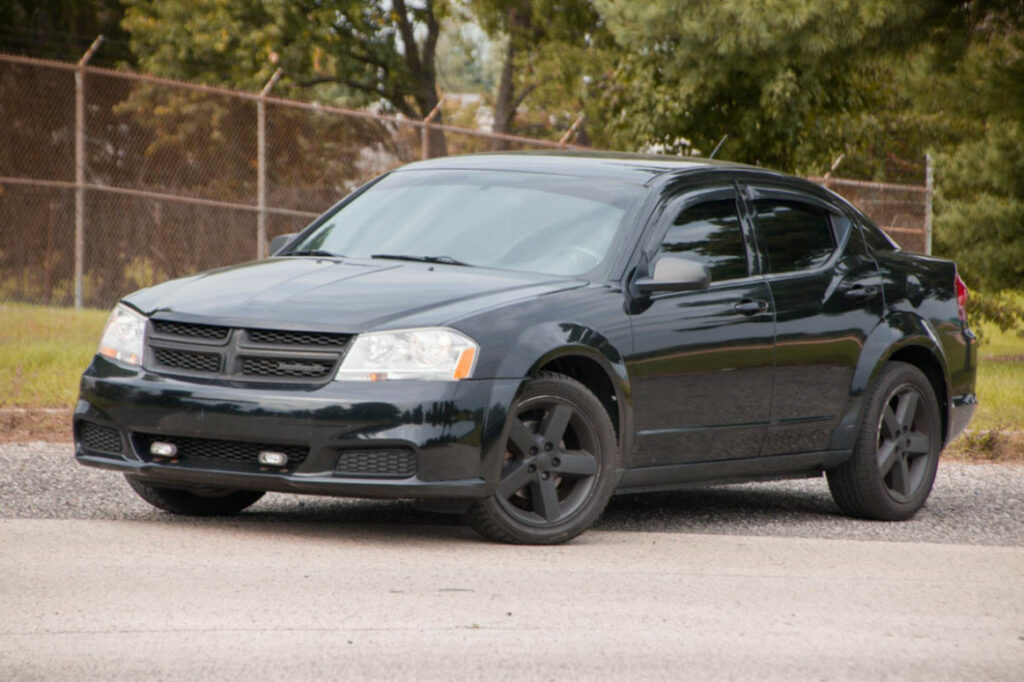 12 Dodge Avenger SE, Refine Suspension, Steel Wheels  Car