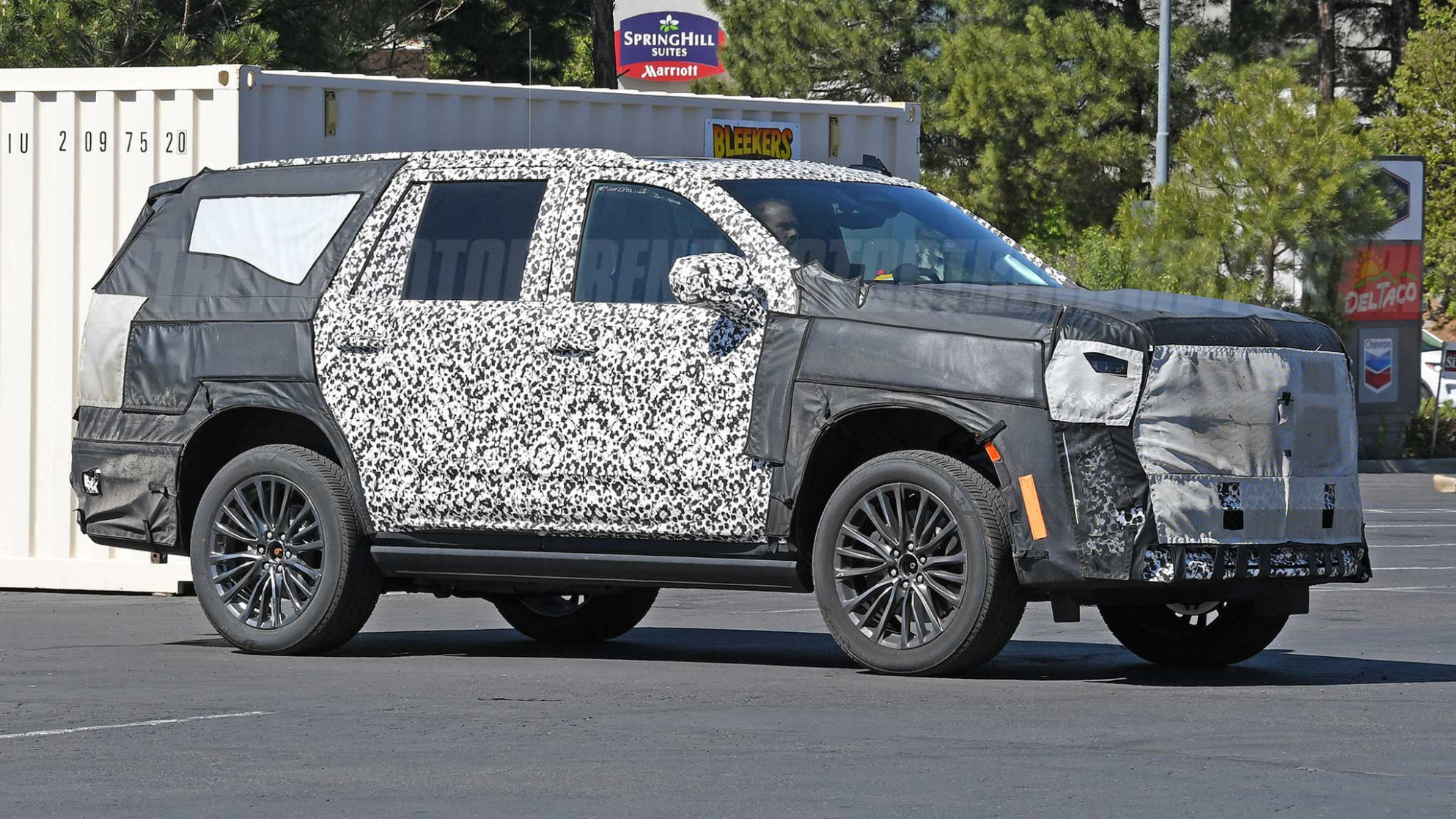 Cadillac Escalade-V Performance SUV-hemoth Is on Its Way - 2024 Cadillac Escalade Vsport