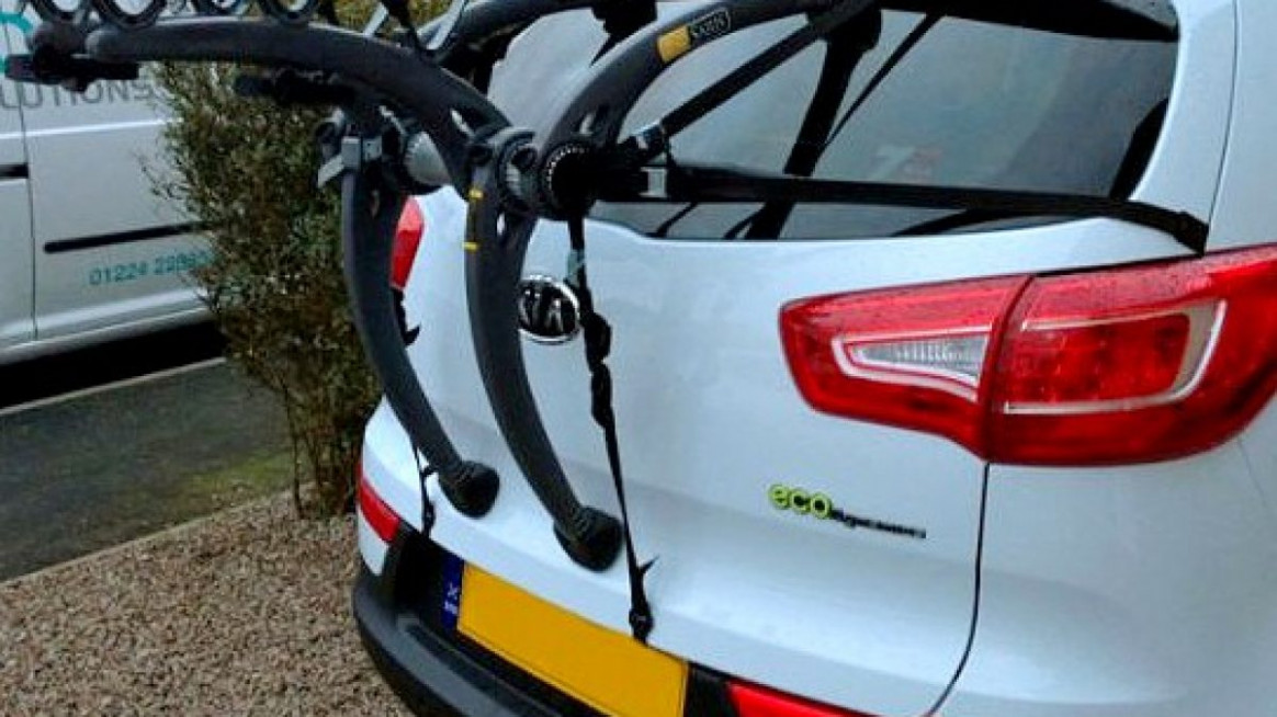 Kia Sportage Bike Rack 5-5 ( Does not fit current model  - kia sportage bike rack